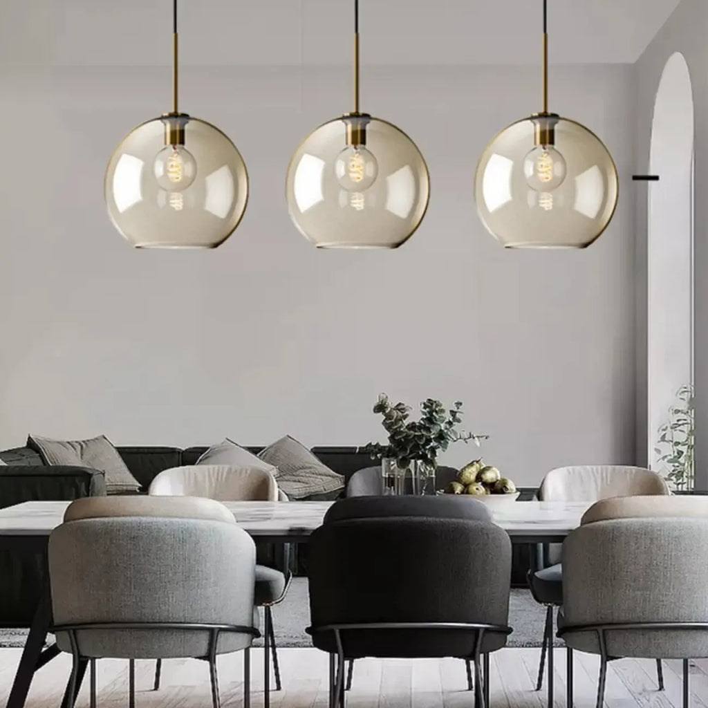 Suspension globe cognac en verre et métal, style minimaliste