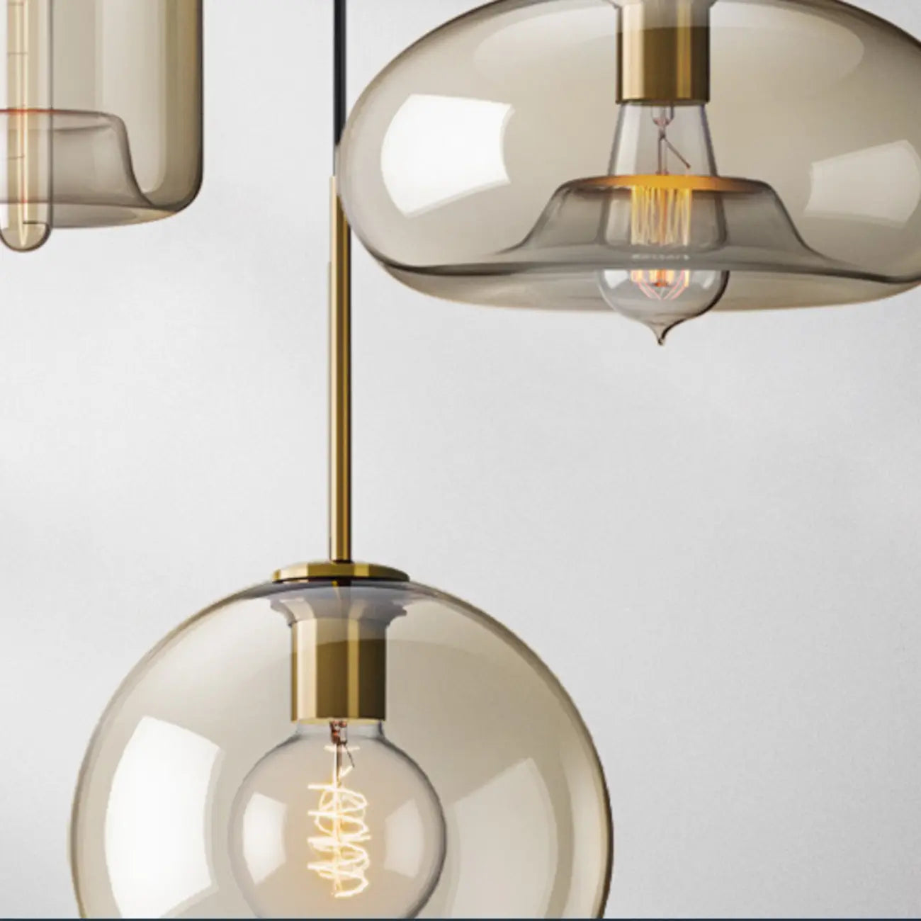 Suspension globe cognac en verre et métal, style minimaliste