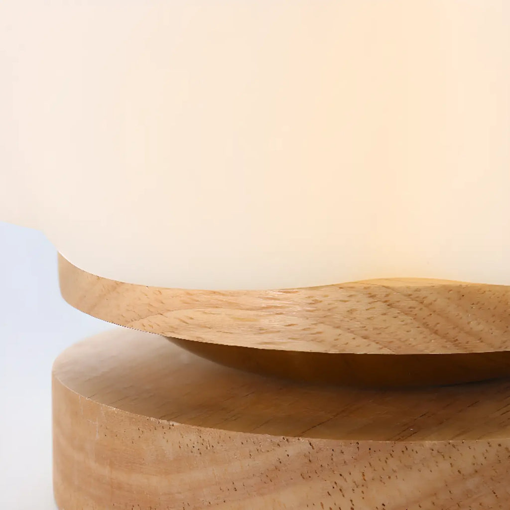 Plafonnier semi-encastré moderne en résine blanche, petit format, imitation pétales de bois.