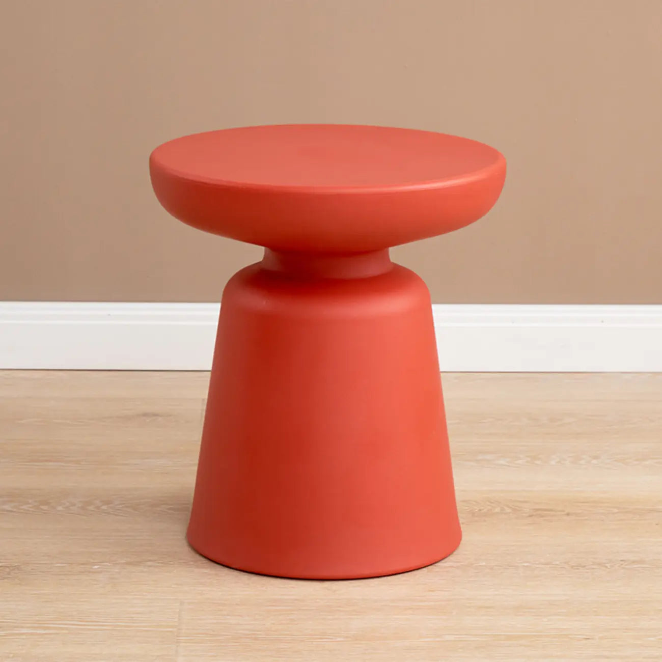 Table d'appoint ronde minimaliste en plastique pour salon