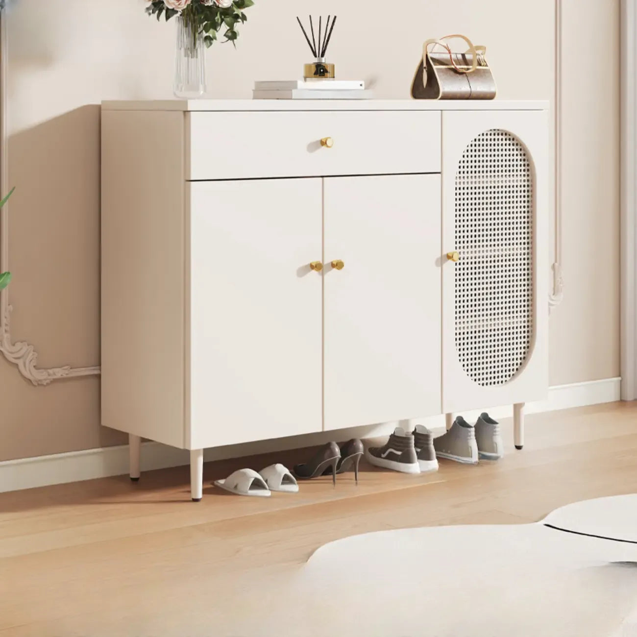 Meuble à chaussures d'entrée moderne en bois blanc avec portes