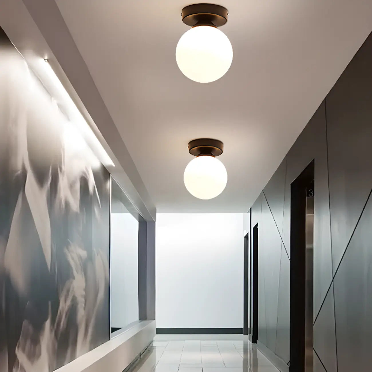 Plafonnier semi-encastré minimaliste en verre et métal, globe.