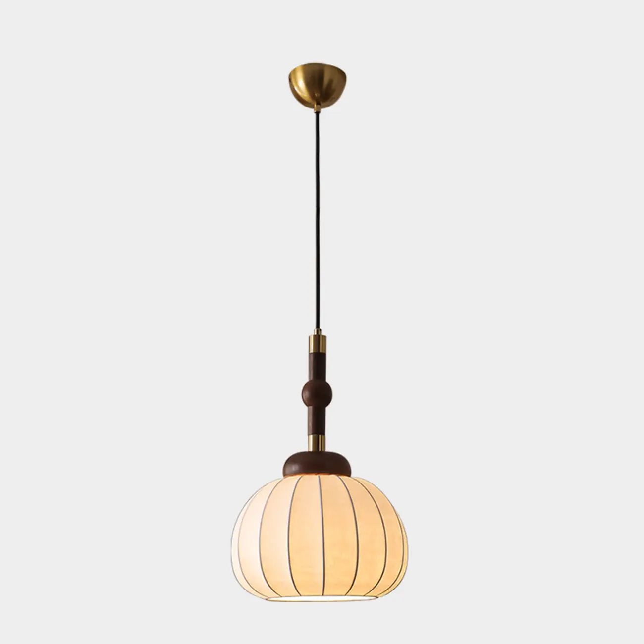 Suspension contemporaine en bois et soie beige citrouille