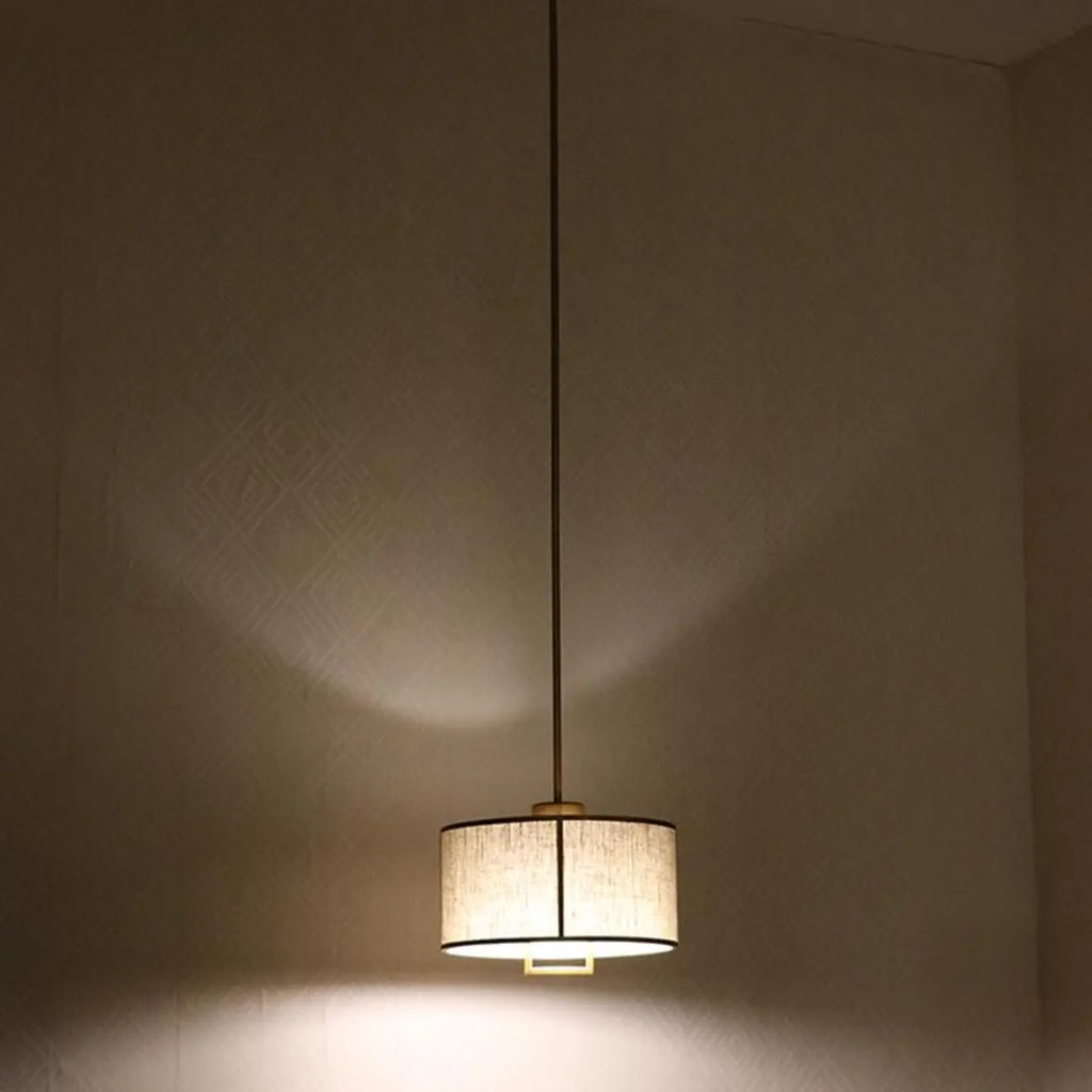 Suspension cylindrique élégante couleur ivoire pour intérieur