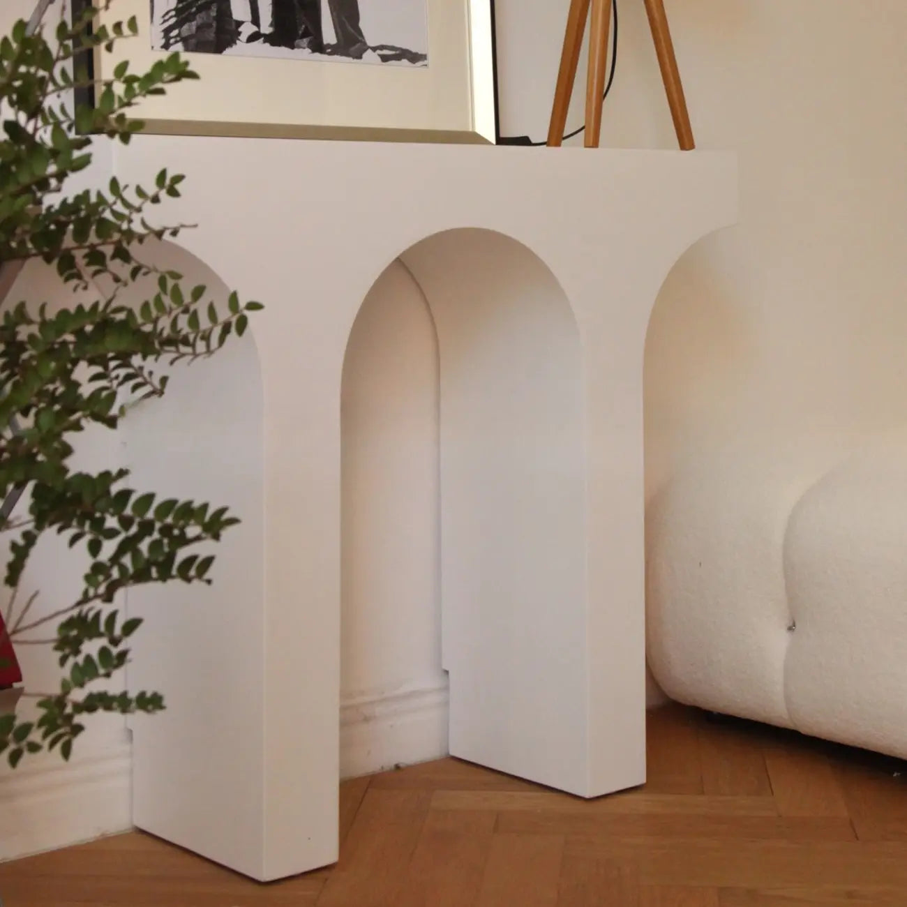 Console double piédestal en bois blanc arqué