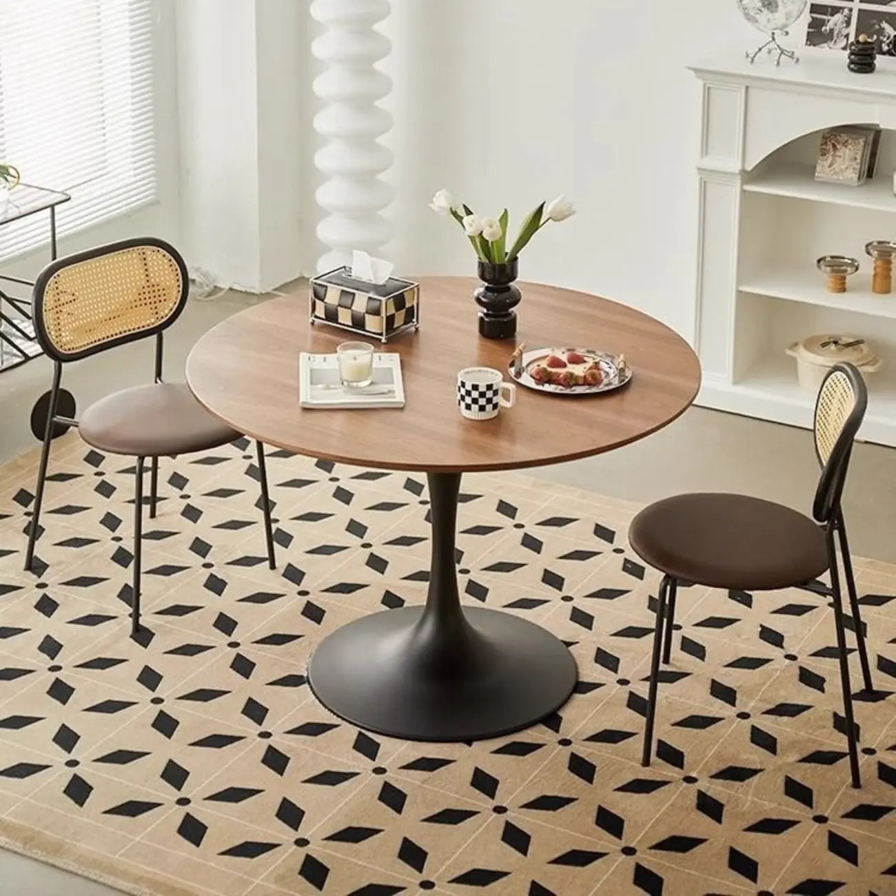 Table de salle à manger ronde décontractée en métal noir et bois