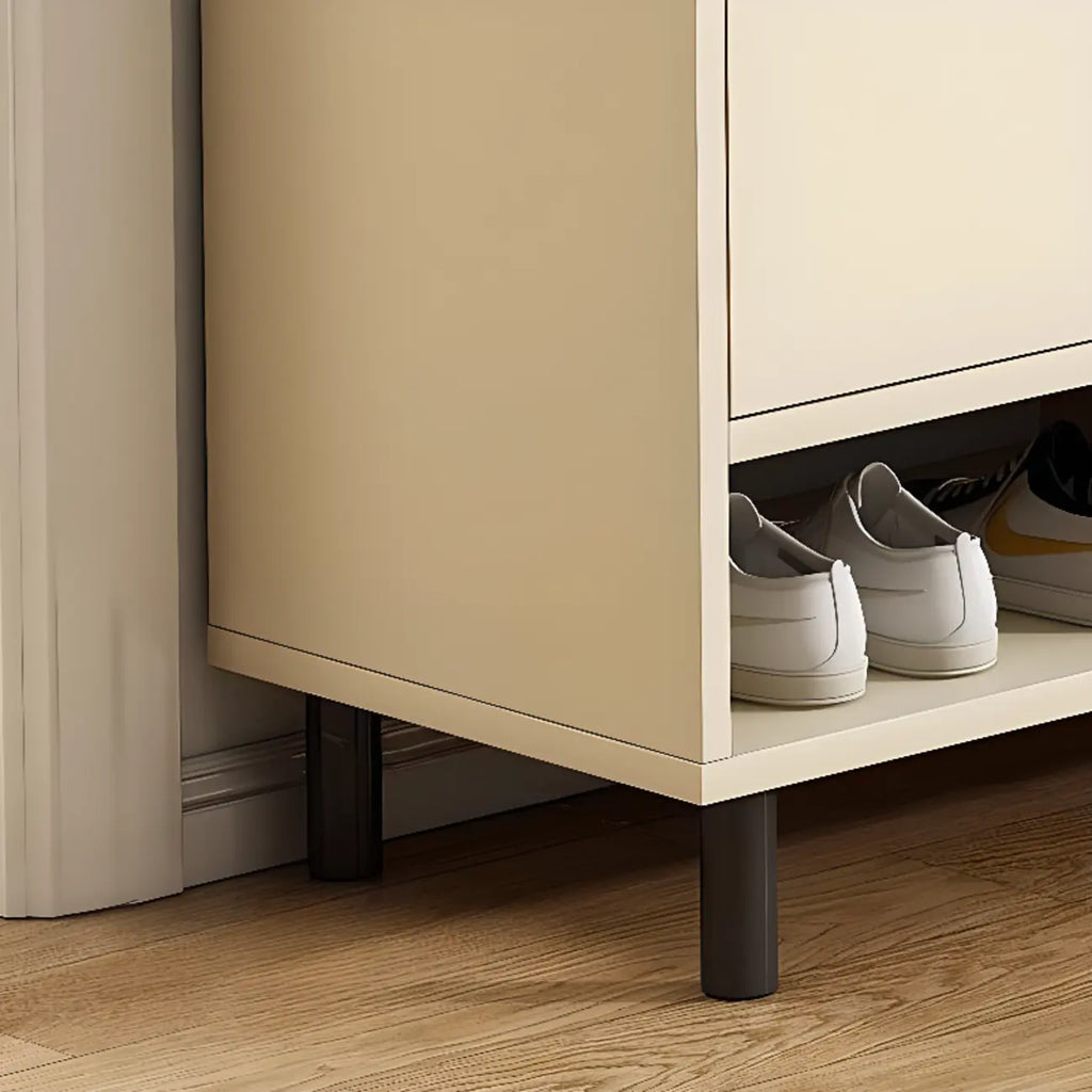 Armoire à chaussures en bois blanc cassé pour entrée
