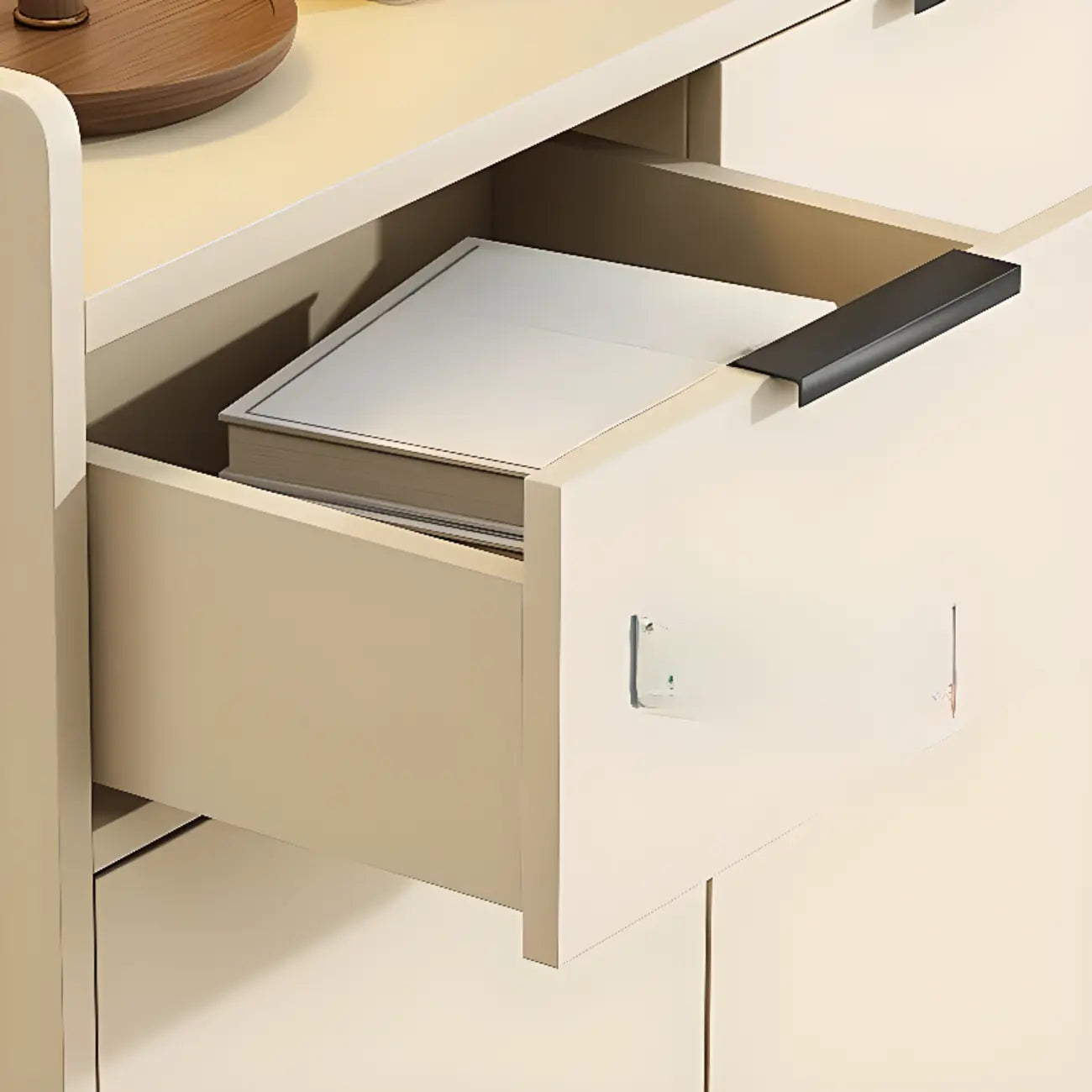 Armoire à chaussures en bois blanc cassé pour entrée