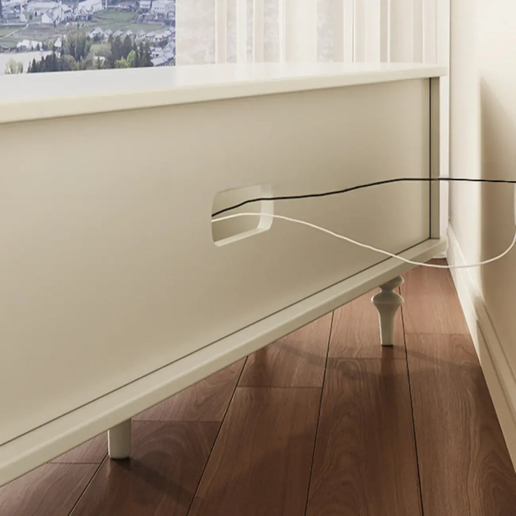 Meuble TV scandinave en bois avec gestion des câbles