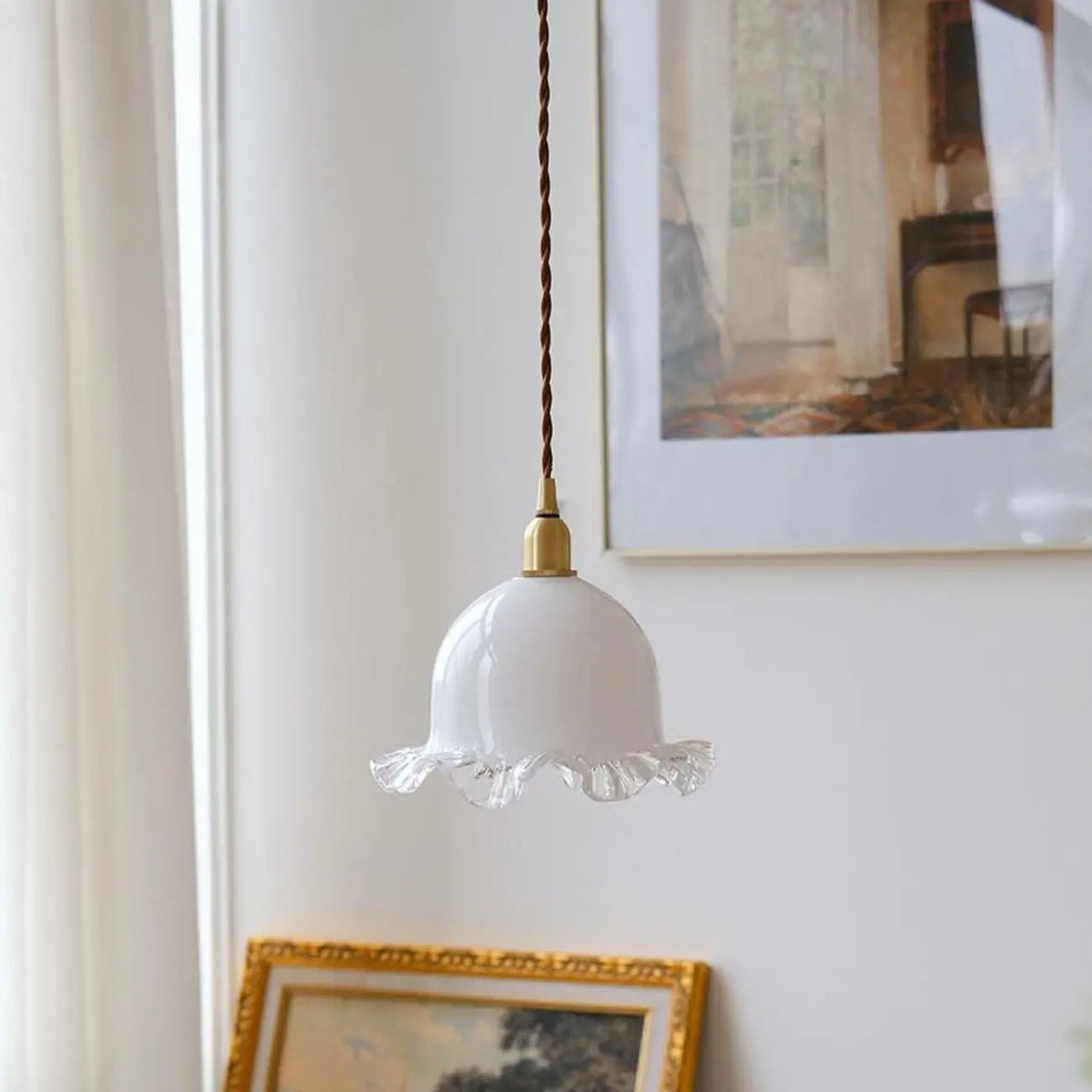 Suspension élégante en laiton blanc et verre à motif floral pour cuisine