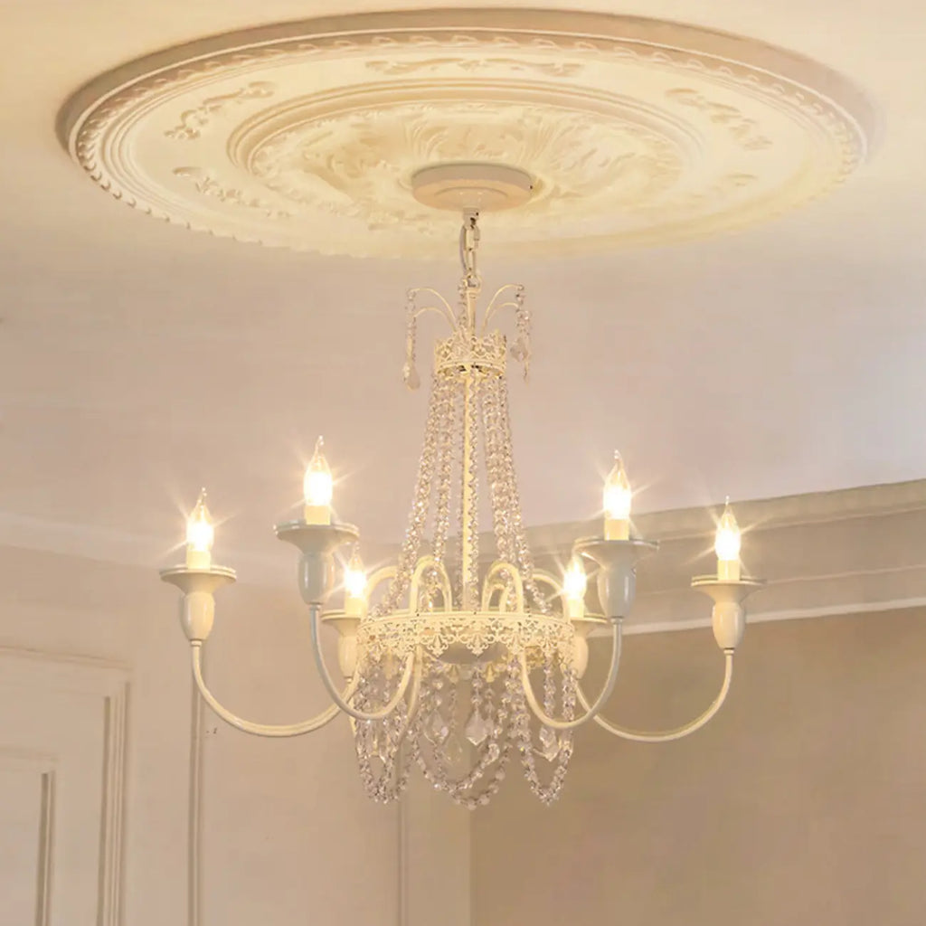 Lustre candélabre en métal blanc cristal et couronne