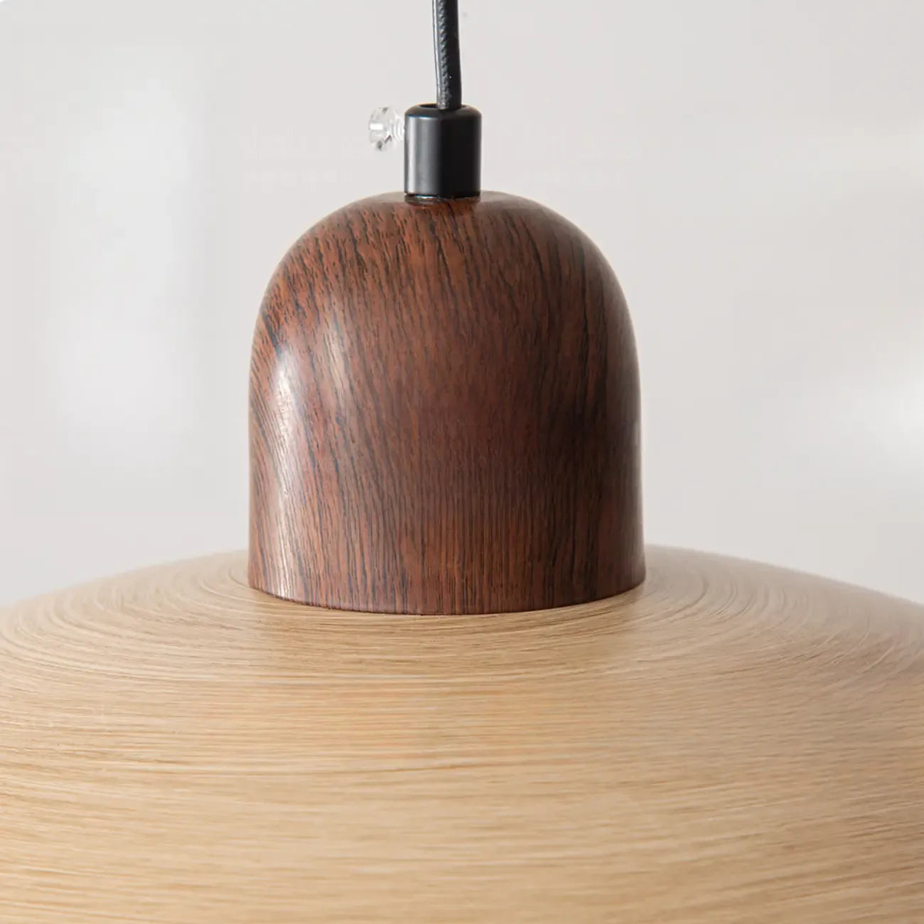 Suspension moderne en bois et verre pour îlot de cuisine