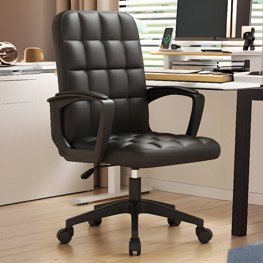 Chaise de bureau pivotante réglable moderne en similicuir noir