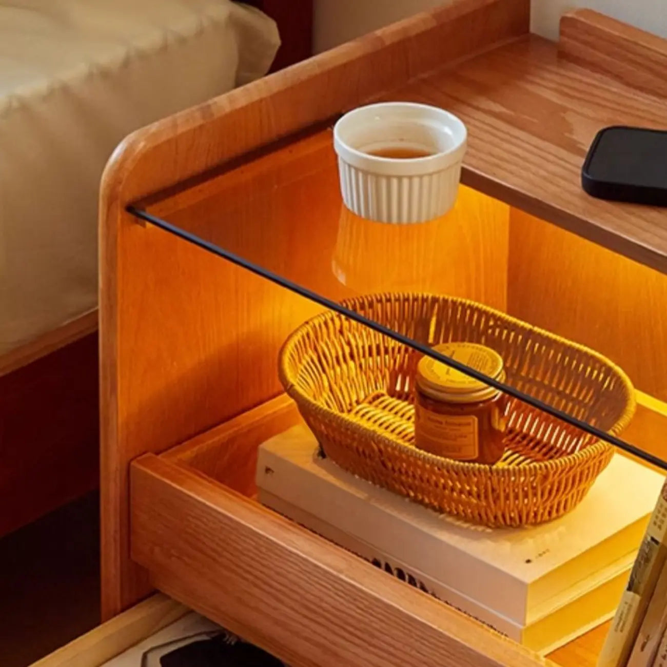 Table de chevet de rangement robuste en bois de cerisier avec éclairage intégré