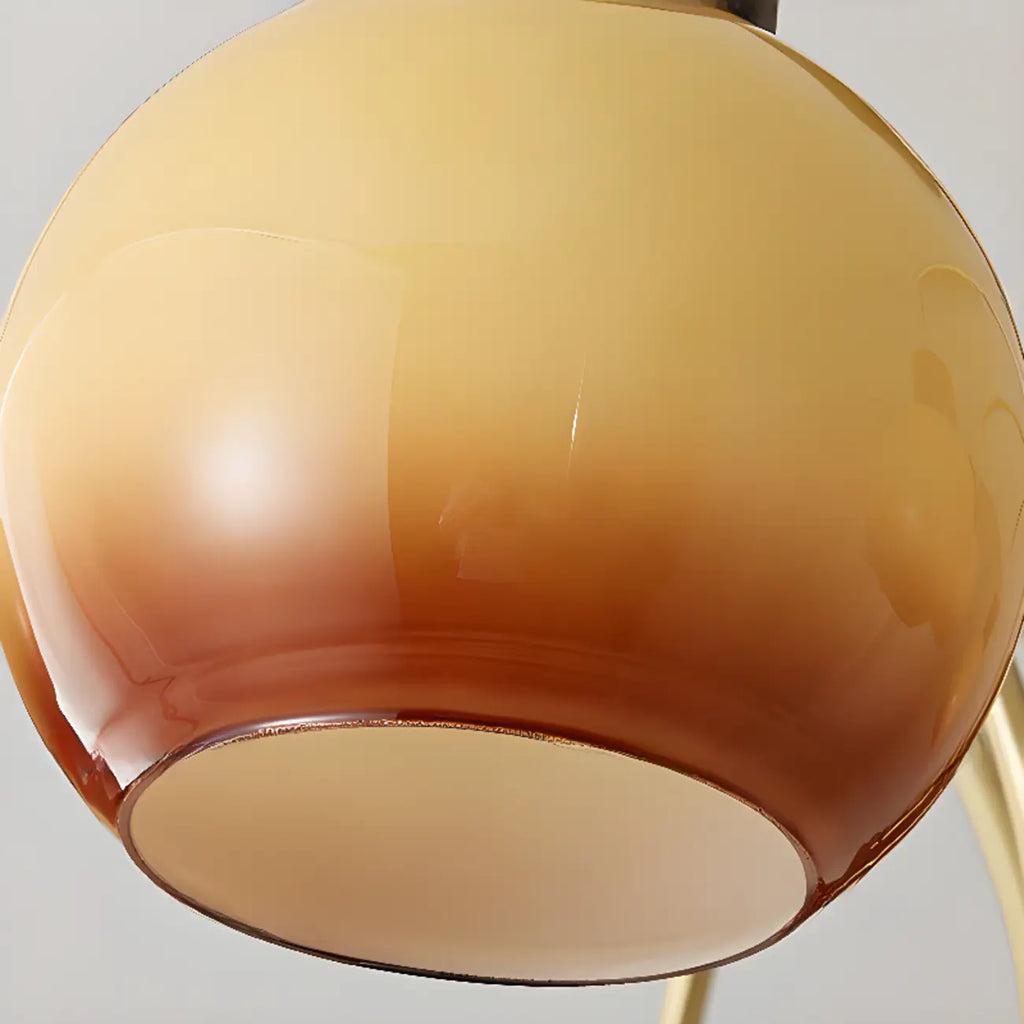 Lustre classique en métal doré et verre ambré