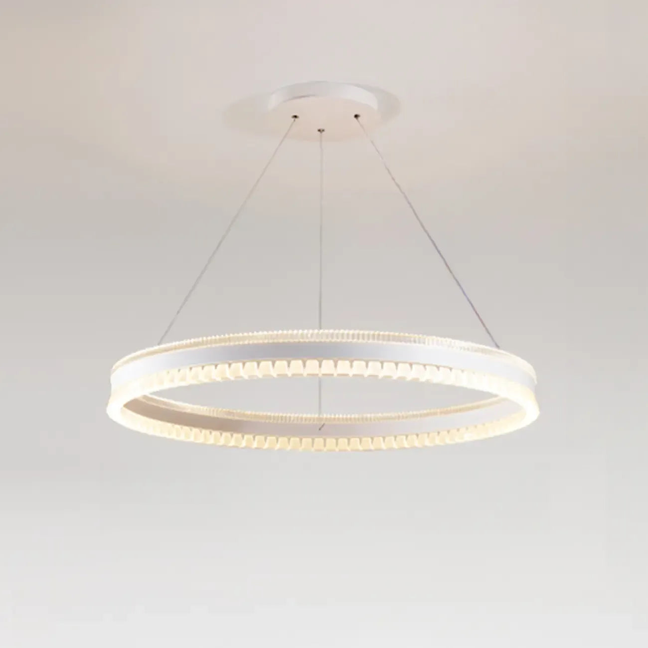 Lustre LED moderne et élégant à anneaux concentriques