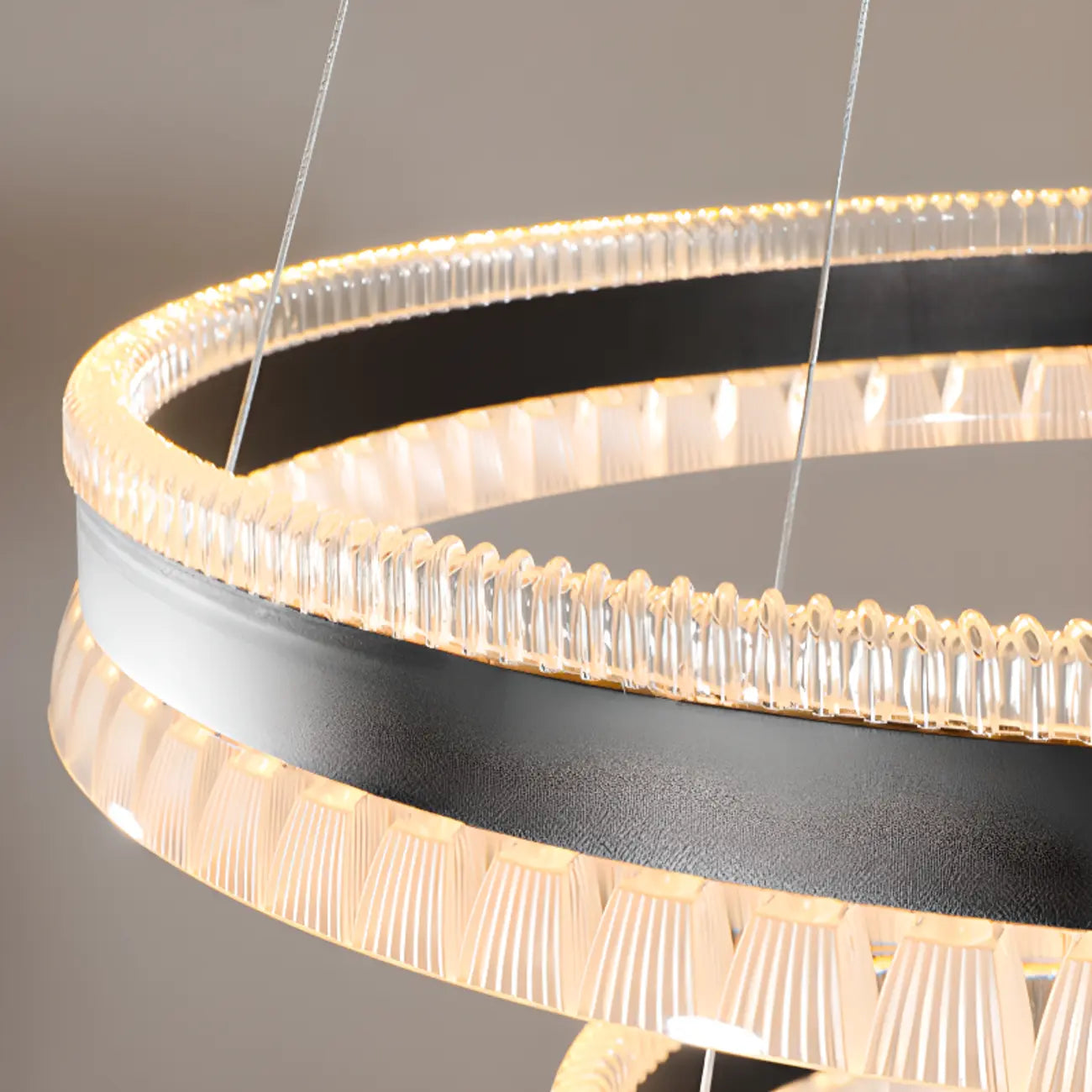 Lustre LED moderne et élégant à anneaux concentriques