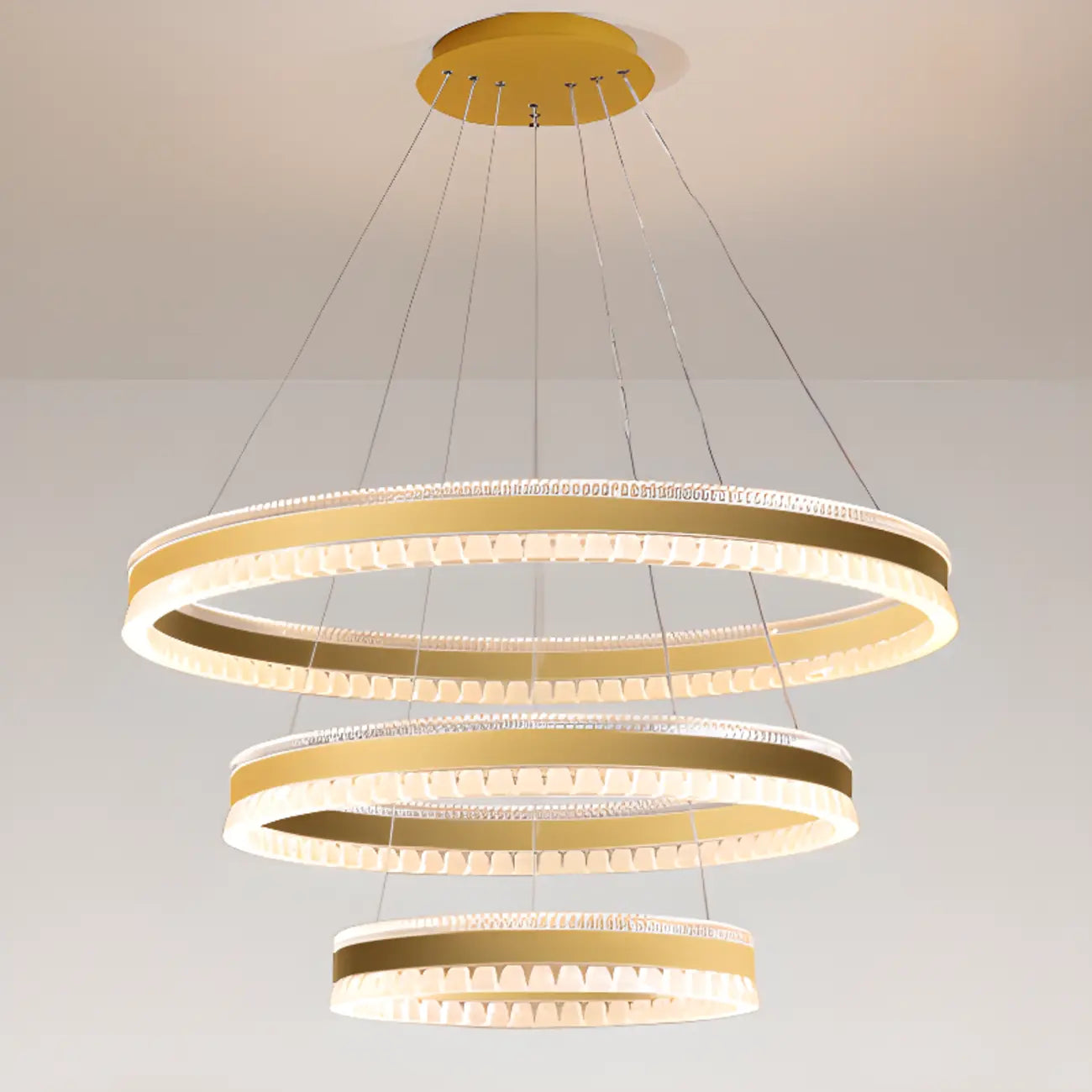 Lustre LED moderne et élégant à anneaux concentriques