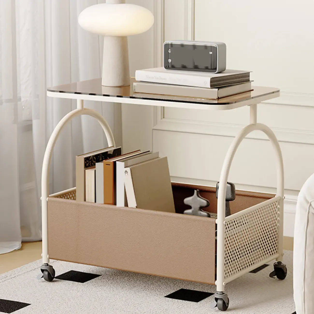 Table d'appoint de rangement avec plateau en verre brun et roulettes