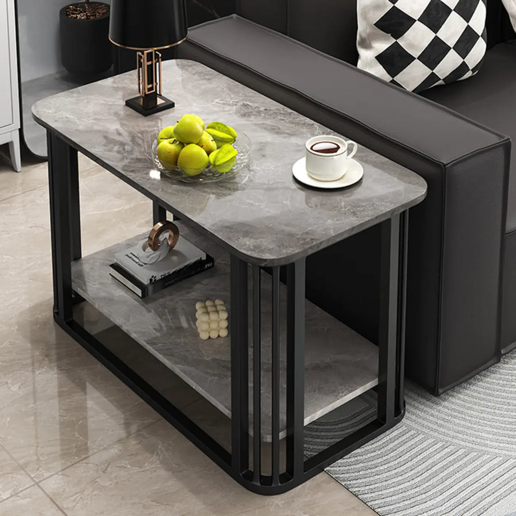 Table basse rectangulaire de luxe dorée à deux niveaux avec plateau en pierre