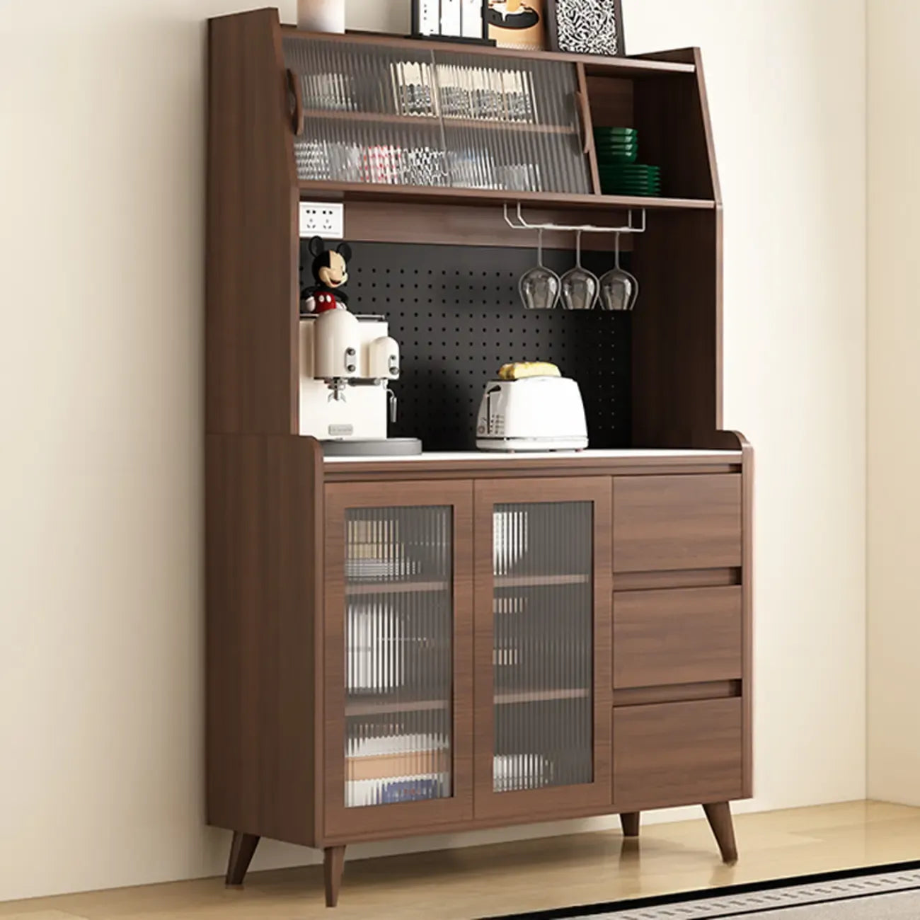 Buffet de cuisine en bois brun avec tiroir