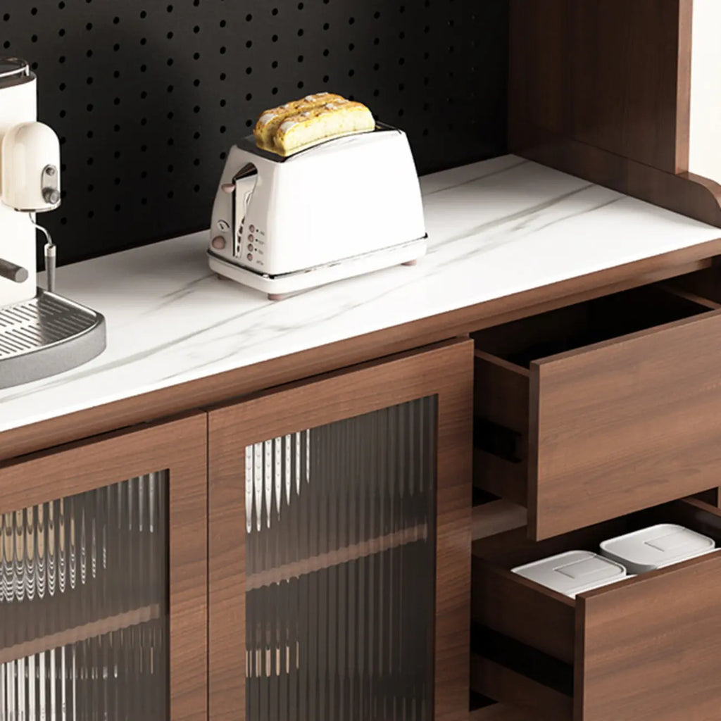 Buffet de cuisine en bois brun avec tiroir