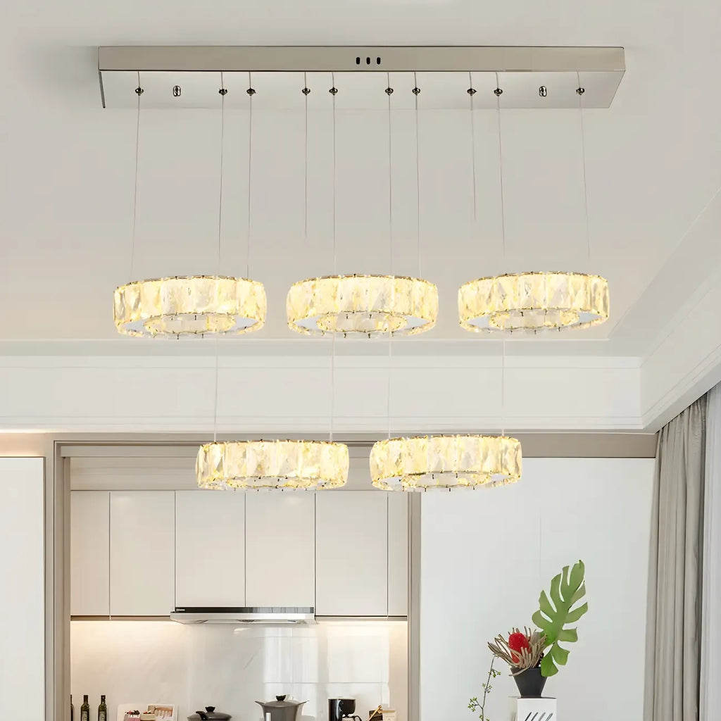 Suspension élégante en cristal avec LED et télécommande pour cuisine.