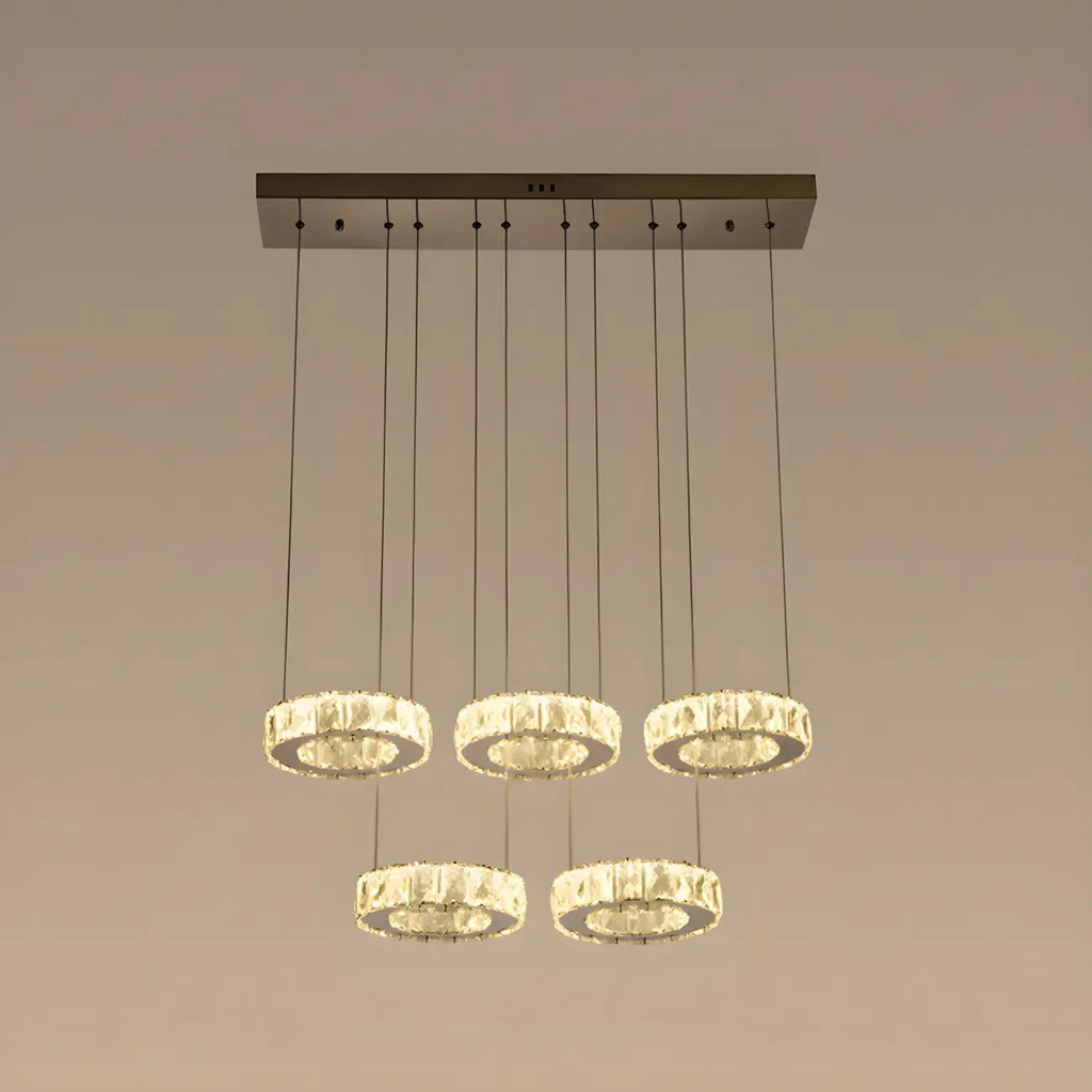 Suspension élégante en cristal avec LED et télécommande pour cuisine.