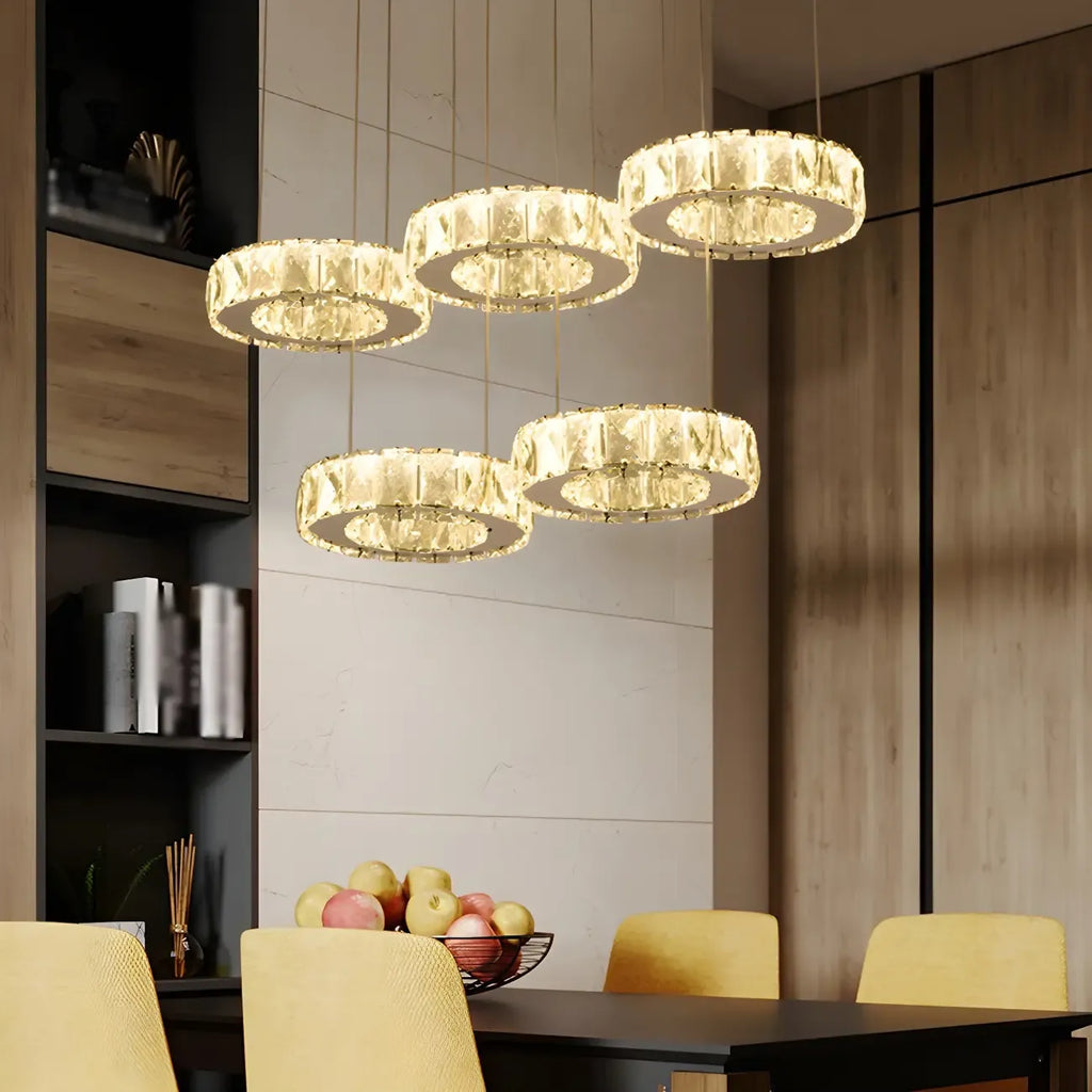 Suspension élégante en cristal avec LED et télécommande pour cuisine.