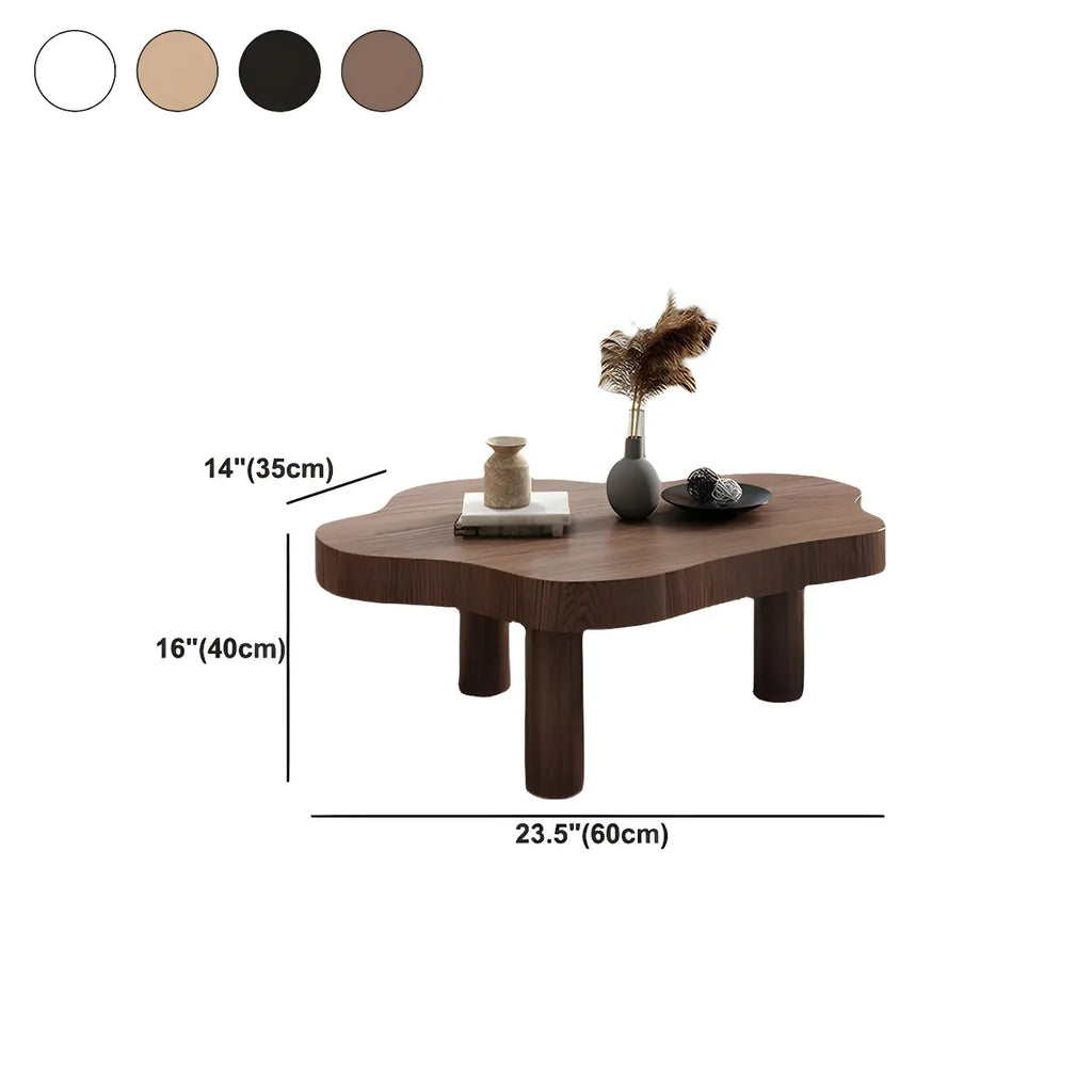 Table basse en pin naturel en forme de nuage avec 3 pieds