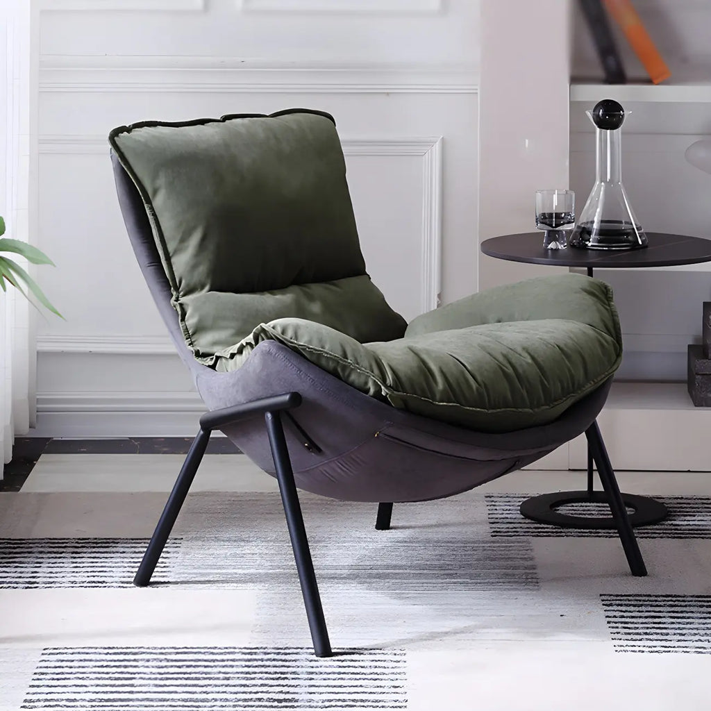 Fauteuil lounge moderne en tissu vert avec assise rembourrée