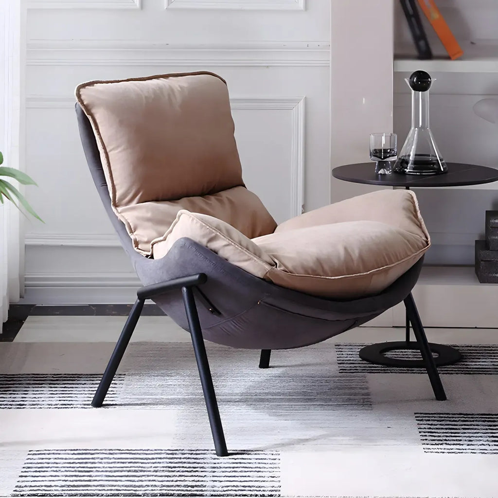 Fauteuil lounge moderne en tissu vert avec assise rembourrée