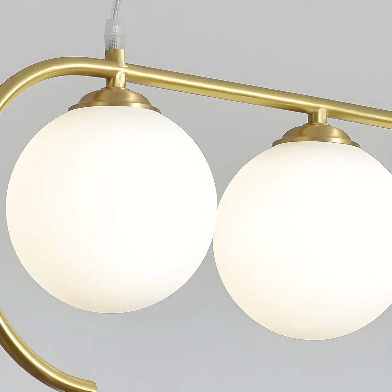 Suspension moderne en verre globe pour usage résidentiel