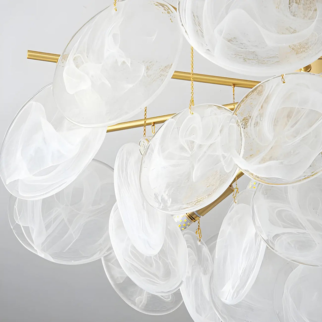 Lustre moderne en métal et verre à ambiance tamisée