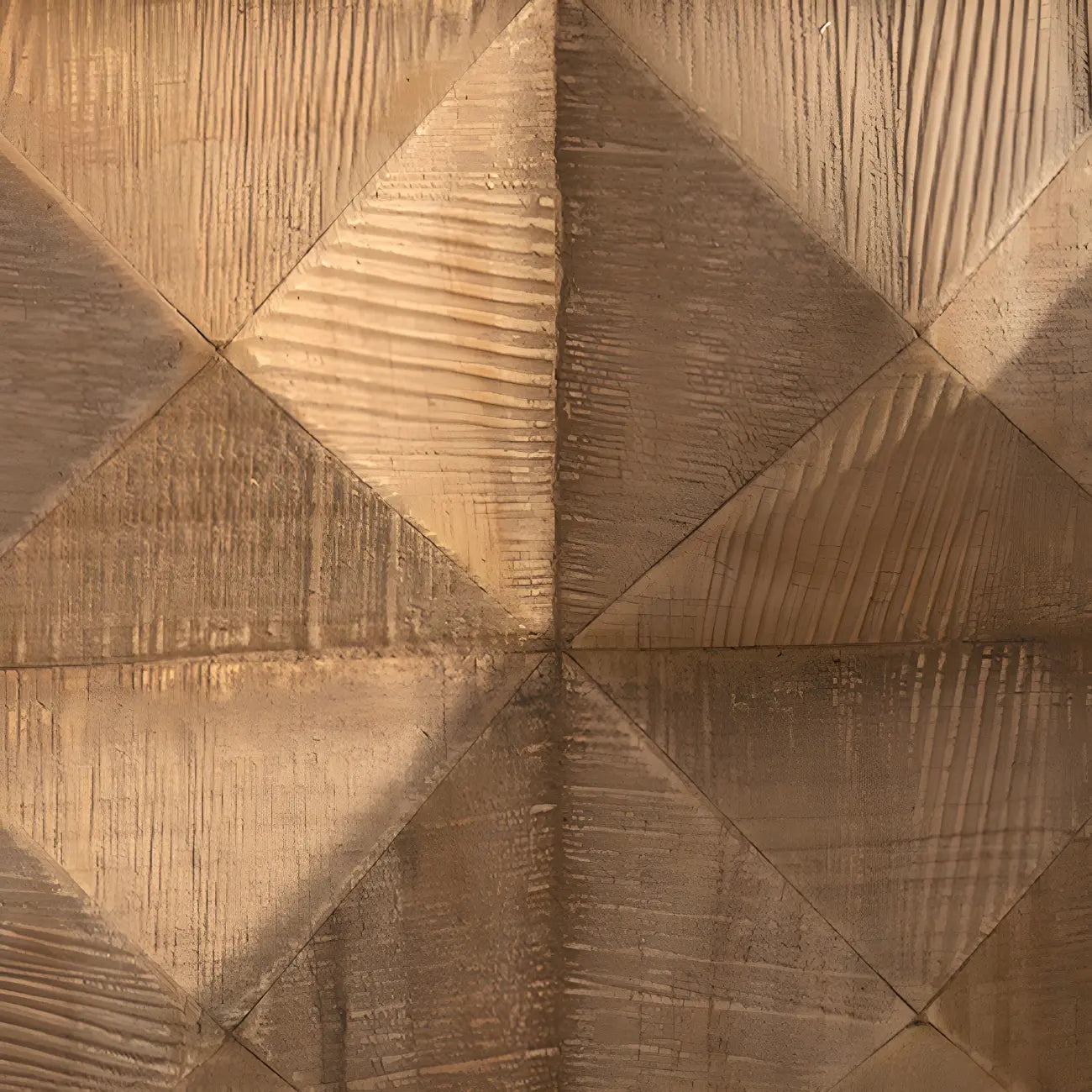 Table d'appoint élégante en bois géométrique