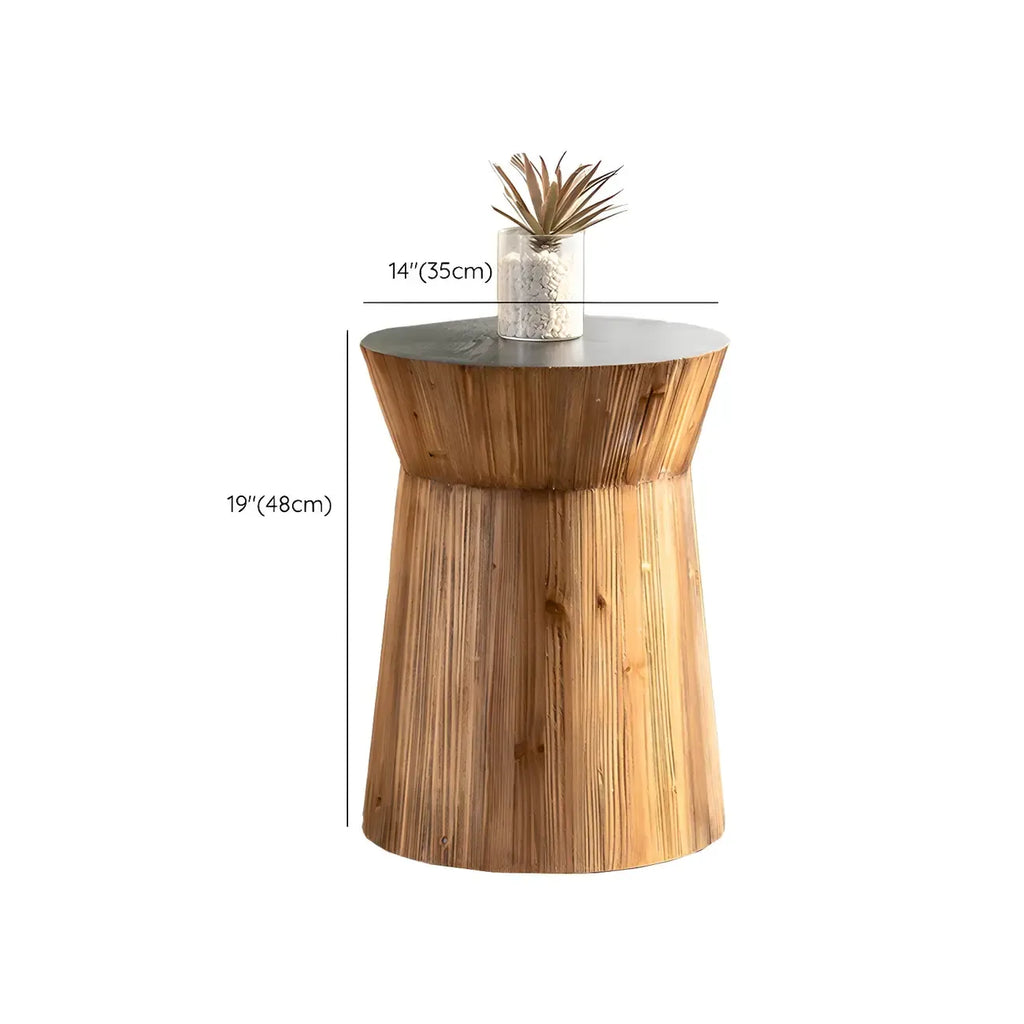 Table d'appoint élégante en bois géométrique