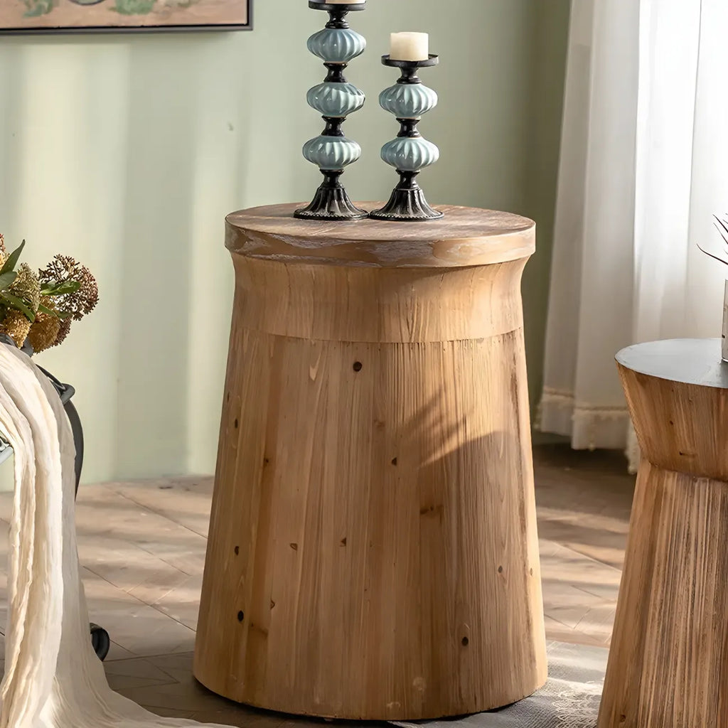 Table d'appoint élégante en bois géométrique