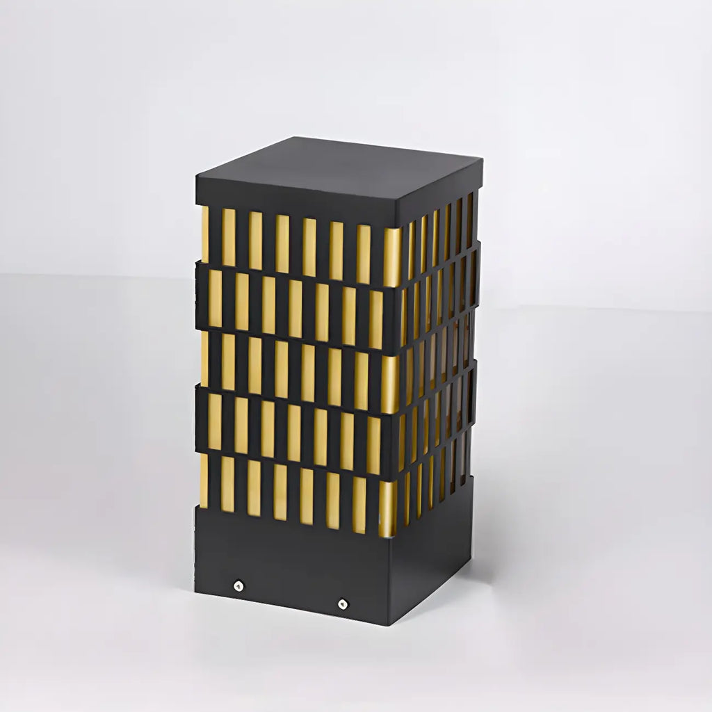 Culot de lampe rectangulaire à grille métallique noire et éclairage chaud