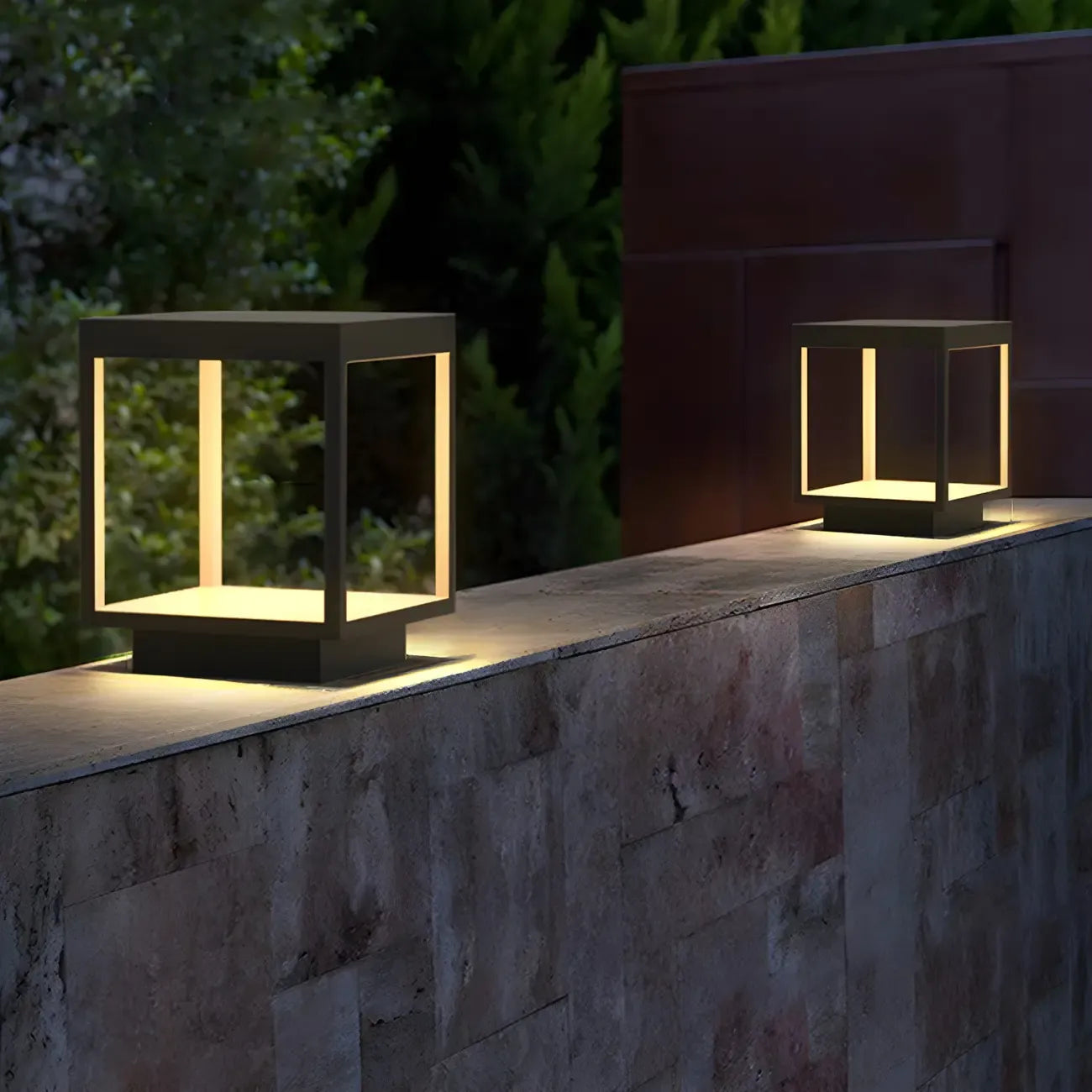 Lampe d'ambiance pour poteau en métal noir à cube ouvert