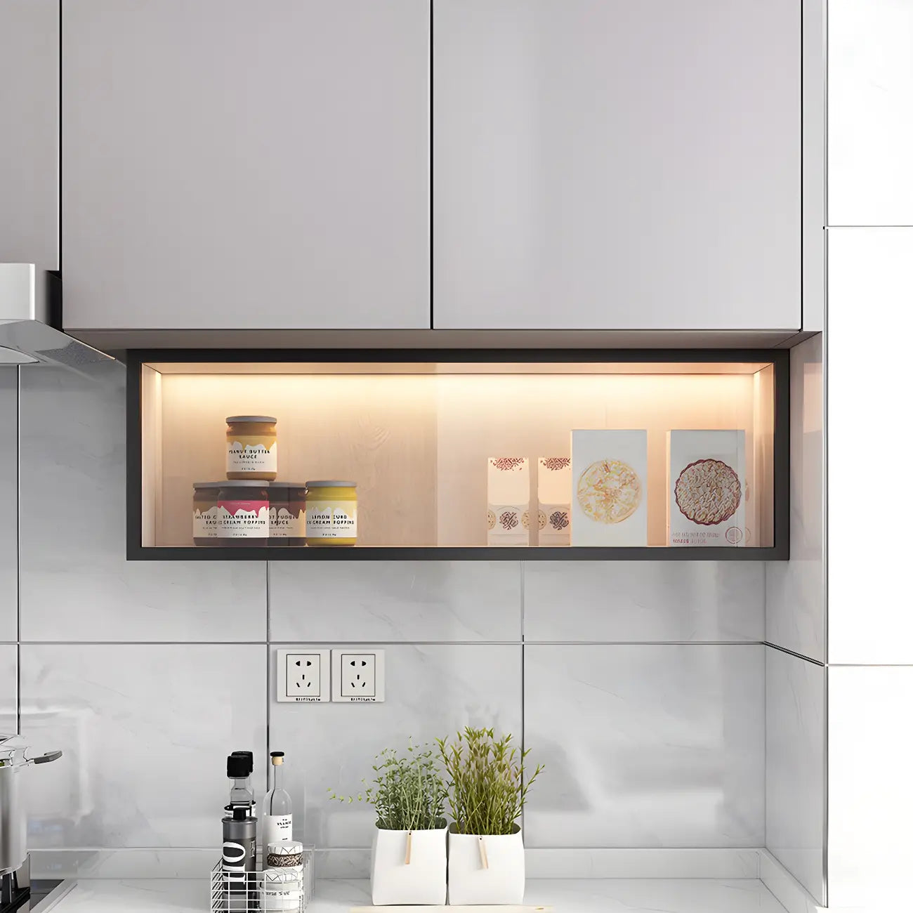 Cuisine avec applique murale en bois noir et éclairage LED court, vaisselier