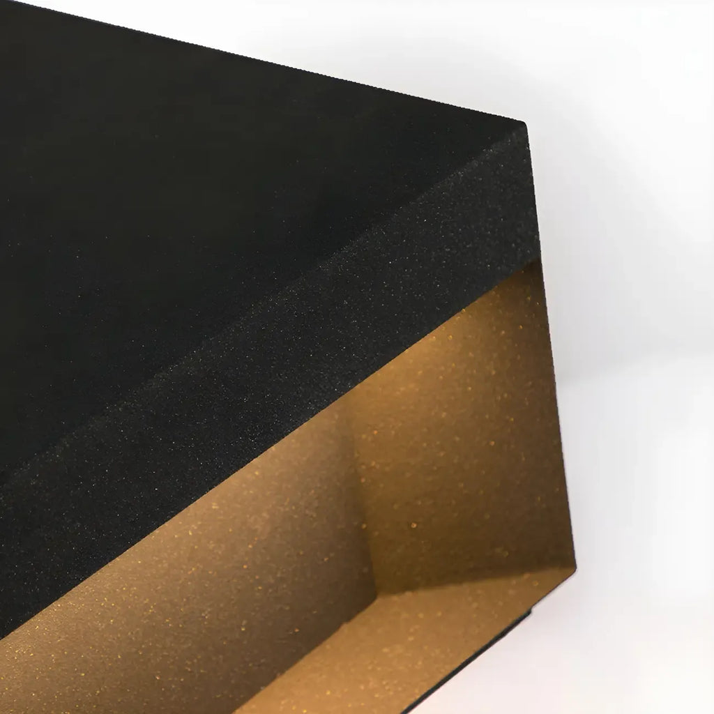 Lampes solaires carrées noires à lumière chaude pour poteaux extérieurs