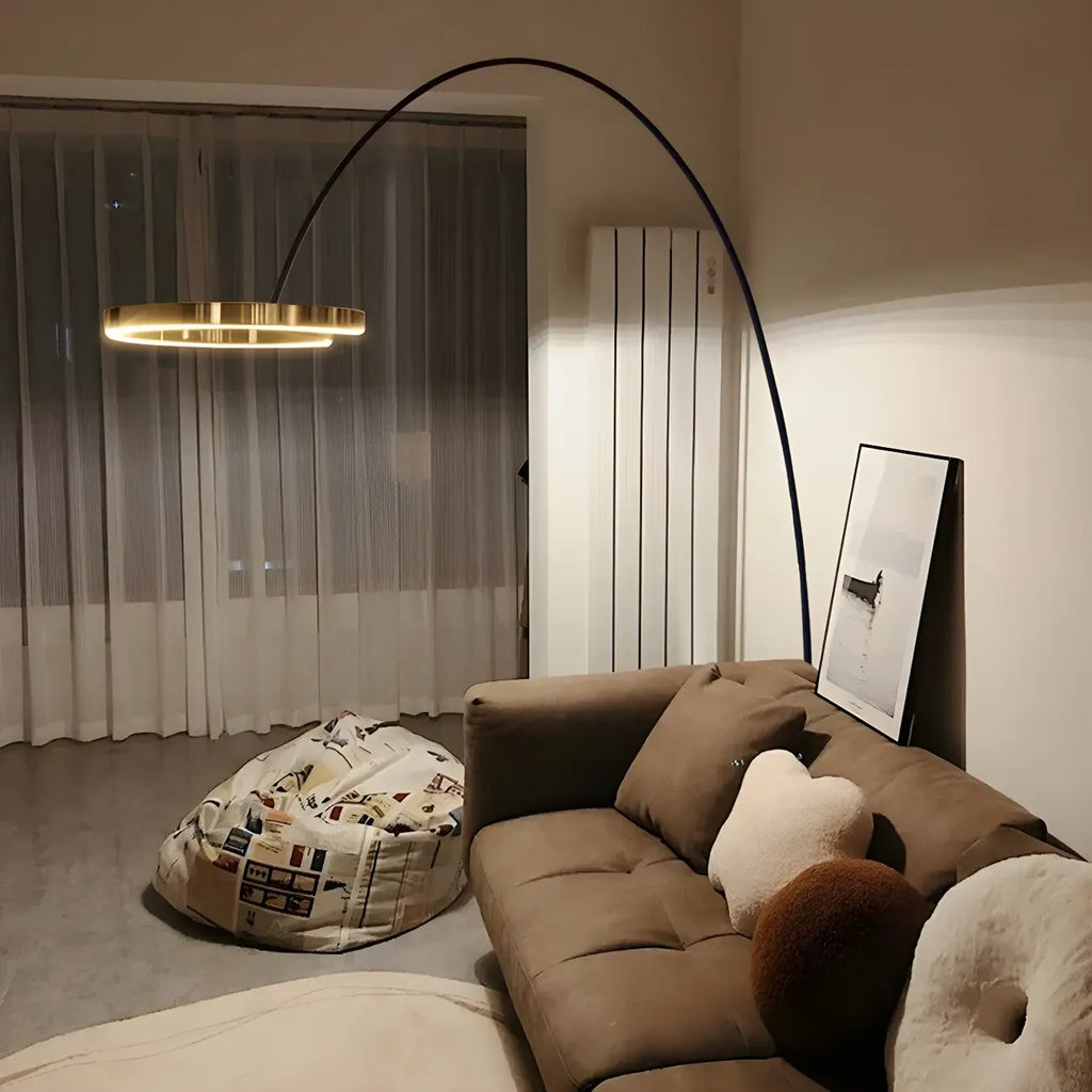 Lampadaire LED arqué doré avec anneau métallique et variateur,