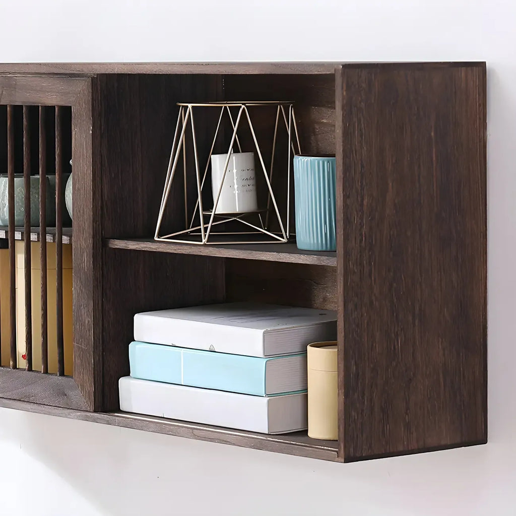 Vitrine murale à deux étagères en noyer, modèle Short Wood