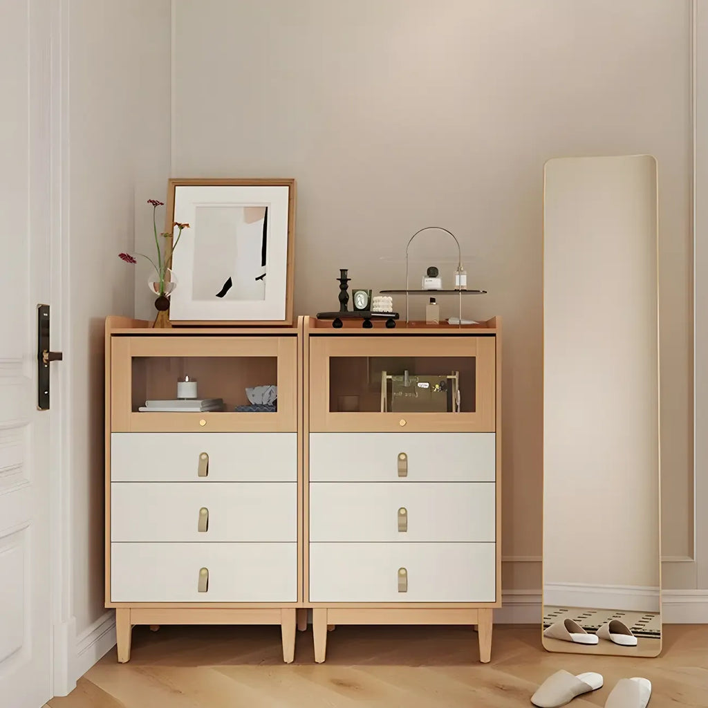 Commode en bois clair, finition naturelle durable et tiroirs en verre