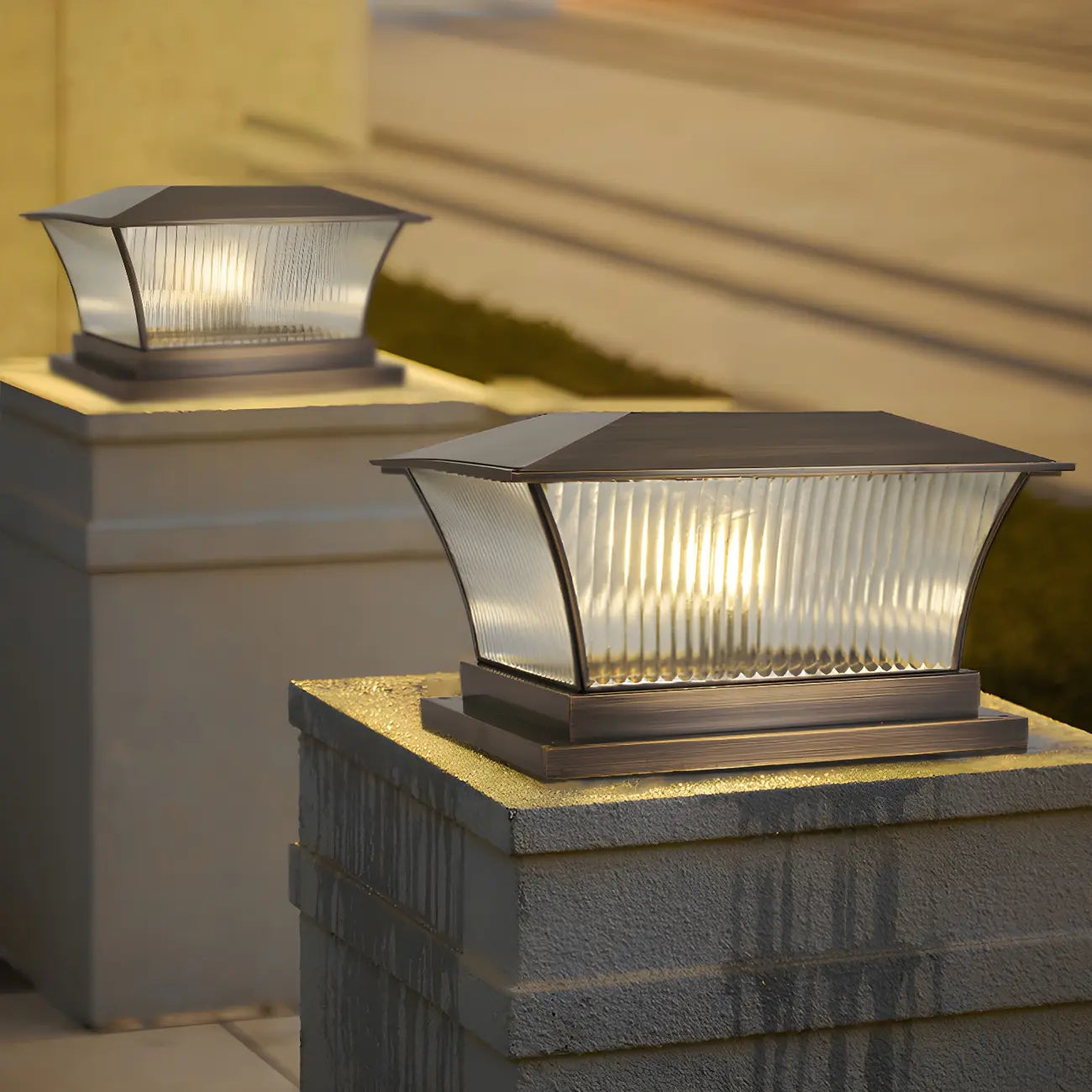 Lampadaires d'extérieur modernes à rayures géométriques brunes et solaires