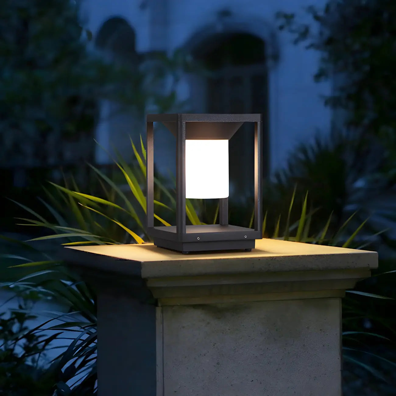 Lampes solaires d'extérieur rectangulaires simples en métal noir