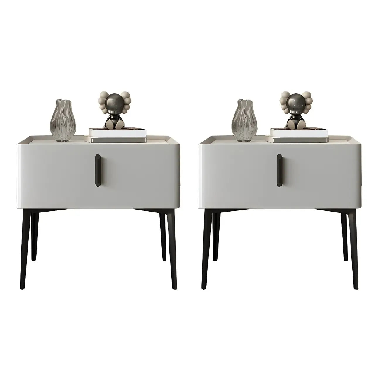 Table de chevet cubique étroite et tendance en bois avec pieds