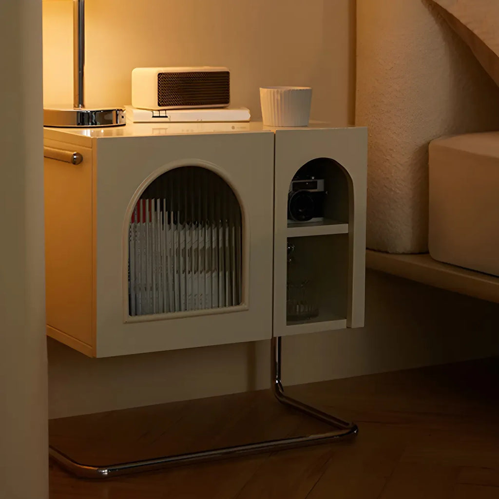 Table de chevet étroite cubique en bois noir avec base en acier