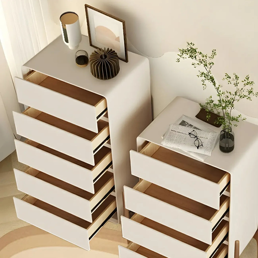 Coffre de rangement vertical moderne en bois massif avec fermeture amortie