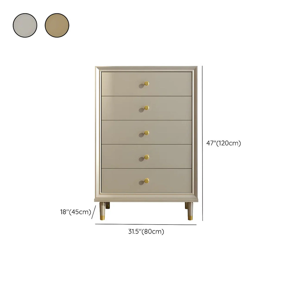 Commode moderne en bois avec poignées dorées pour chambre à coucher